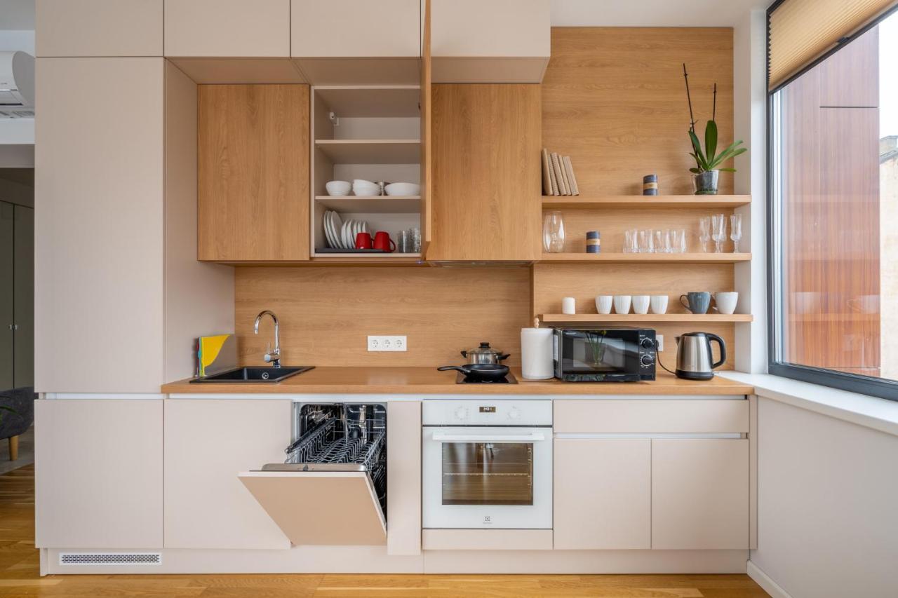 1-Bedroom Penthouse With Underground Parking 里加 外观 照片